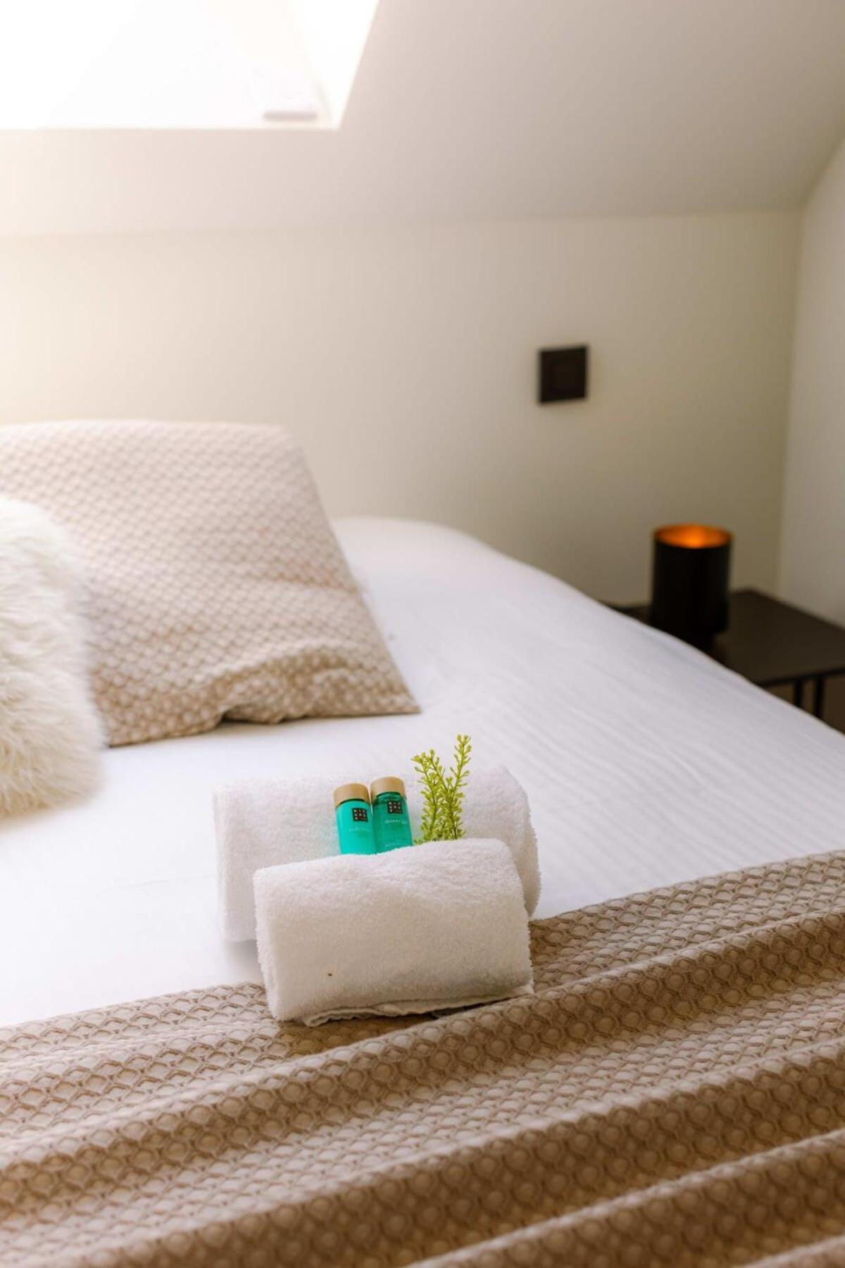 Huswell - Tosca - Lovely Double Room At Ranch De Blauwe Zaal ブルージュ エクステリア 写真